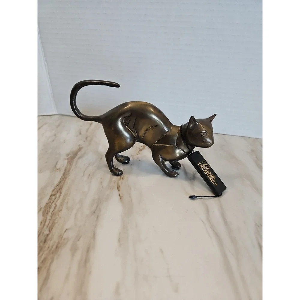 Vintage Metal Crouching Cat Classic Treasures Brand Feline Kitty